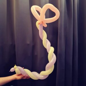 Sculpture sur ballons papillon